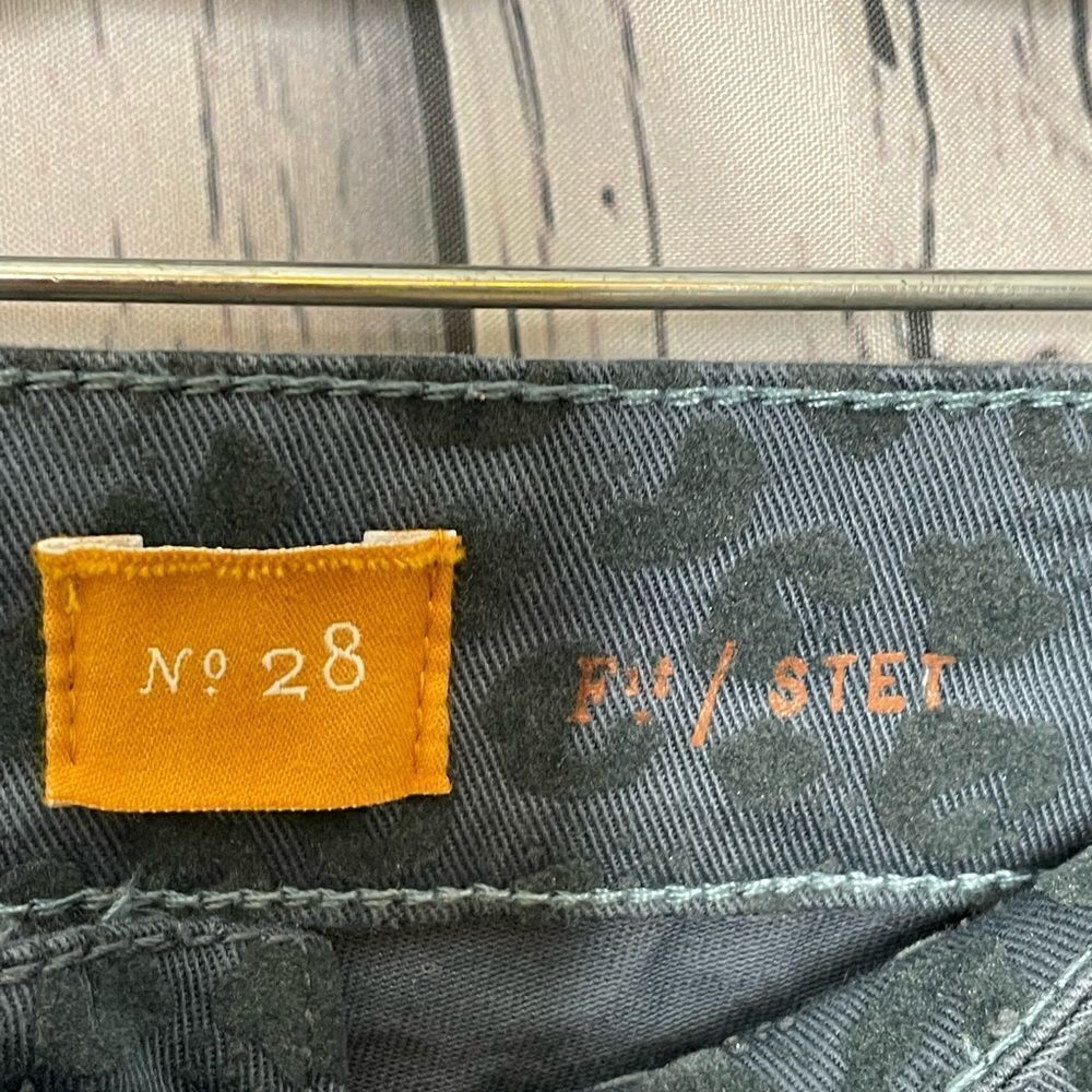 Anthropologie Pilcro Stet Flocked Velvet Leopard Print Jeans 28 - Picture 9 of 10